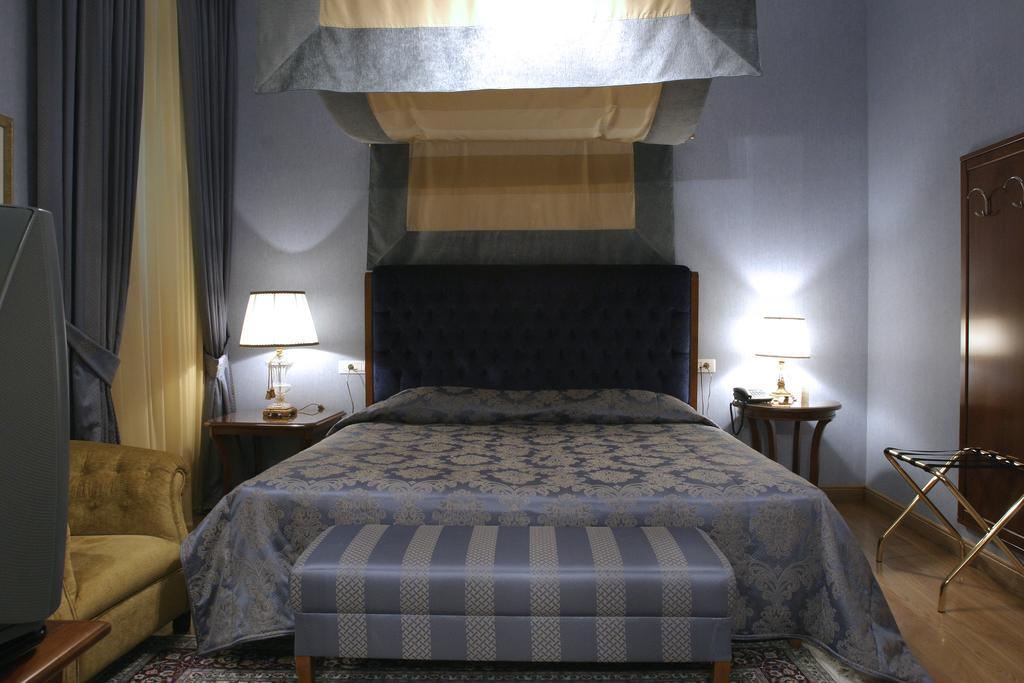 Grande Bretagne - Nafplio Hotel Room photo